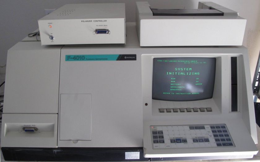 Hitachi F 4010/F4010 Fluorescence Spectrophotometer  