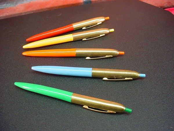 Vintage Set 5 REMINGTON BALLPOINT PENS in Case As Is  