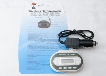 FM TRANSMITTER 200CH RADIO USB LCD  IPOD CAR CHARGER  