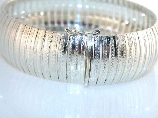 ITALY 925 STERLING SILVER FLEXIBLE OMEGA BRACELET  