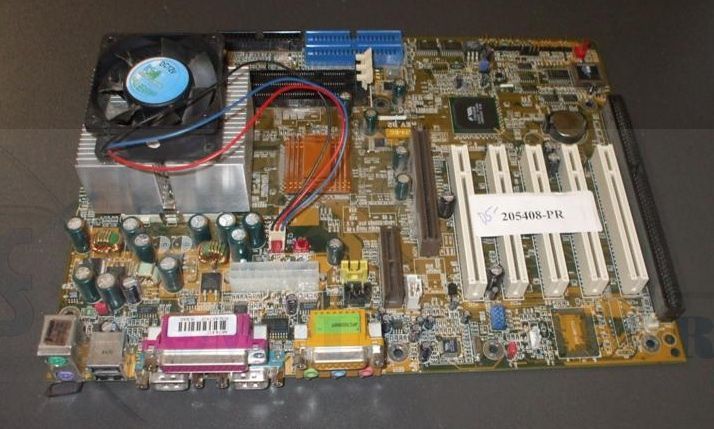 DFI AK74 EC Rev B2 Socket A 462 ATX Motherboard w/ Duron 750MHz CPU 