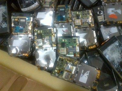   440 aprox Cell Phone Scrap Boards/Parts GOLD Metal RECOVERY Recycling