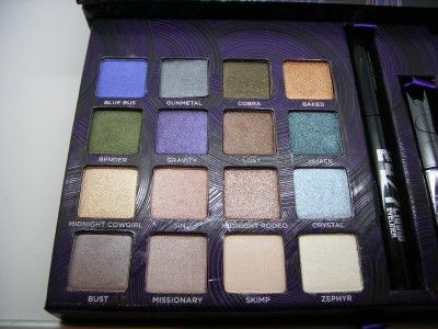 URBAN DECAY BOOK OF SHADOWS IV 16 COLOR SHADOW PALETTE/PRIMER/MASCARA 