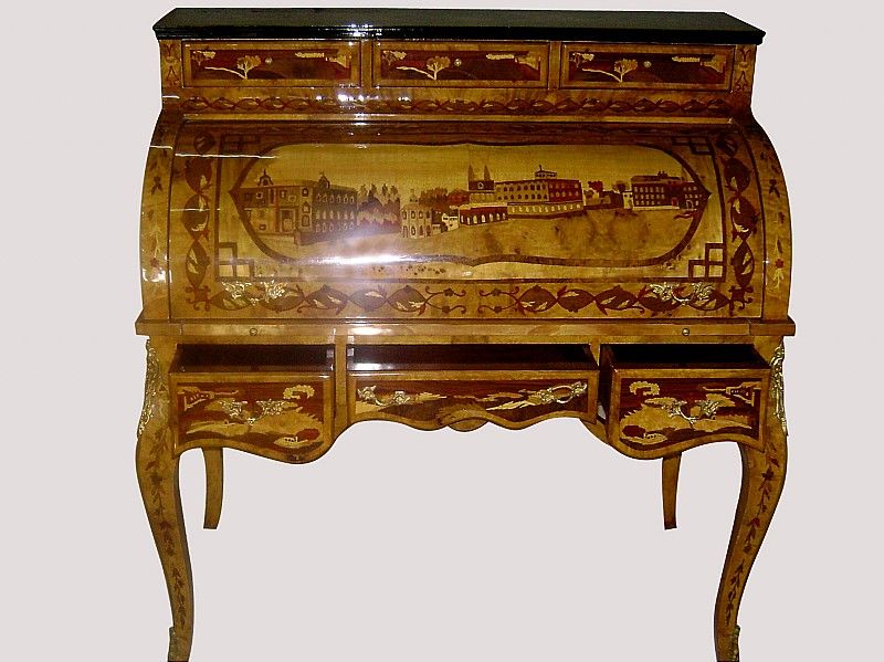 EXTRAORDINARY Russian tsars style roll top desk  