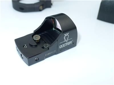 Docter Optic Red Dot Gun Sight + Trijicon ACOG TA31 Winged Mount 