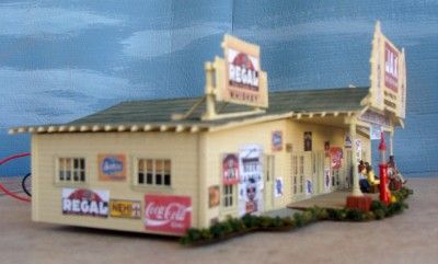 SCRATCH BUILT HO SCALE FRENCHIES BARBEQUE & BEER TAVERN   BAR & JUKE 