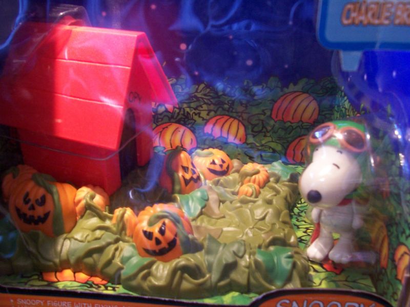   & THE GREAT PUMPKIN DIORAMA 2002 Schulz Charlie Brown MIB  