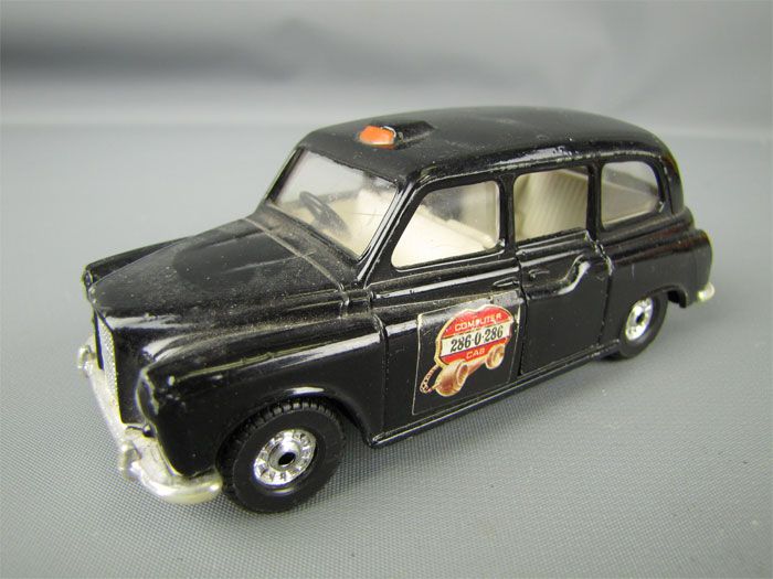 Vintage Corgi Toy No.425 A Austin London Taxi Diecast  