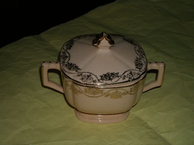 Vintage GOLD KREST Pink SUGAR BOWL Footed 2 Handles w/lid Floral 