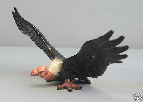 Retired Hagen Renaker Buzzard W/ Wings Spread  