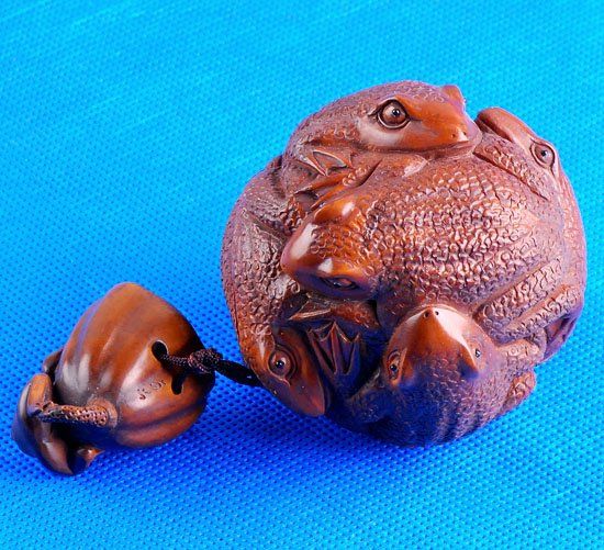 Hand Carved Wood Boxwood Inro Toad Ball Netsuke Carving  