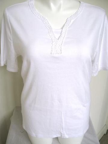 NWOT CJ Banks SS Top  Crochet Around Neck/Slvs White 2X  