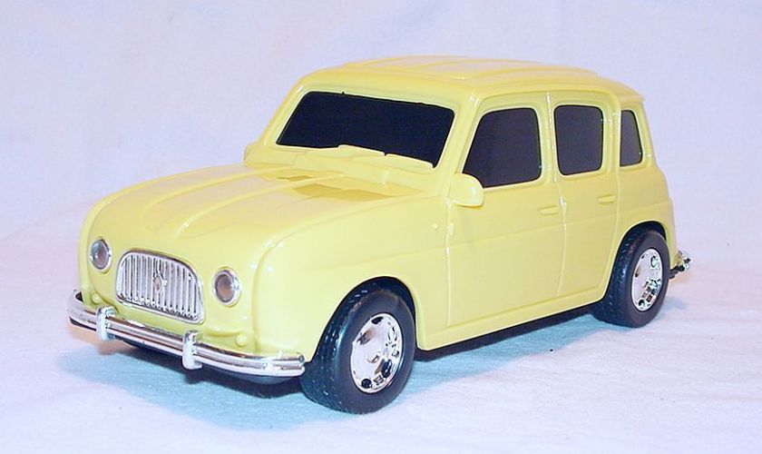 Dickie 120 RENAULT 4 L Hatchback Plastic Car Model MIB  