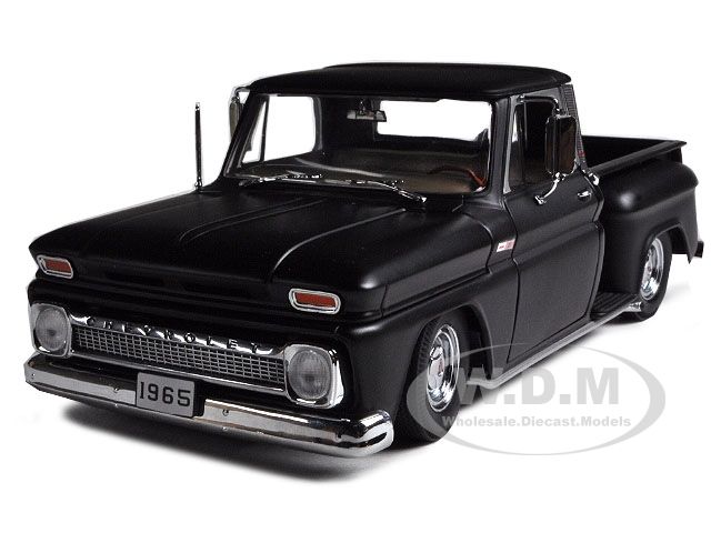 1965 CHEVROLET C 10 PICKUP MATT BLACK 118 LOW RIDER  