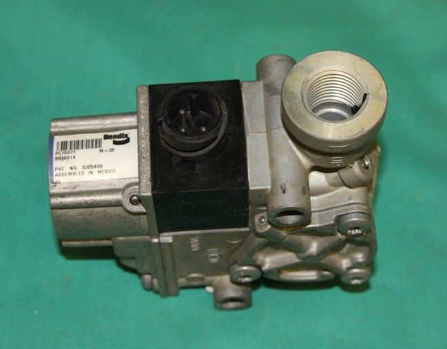 Bendix m32 m 32 antilock anti lock modulator abs NEW  