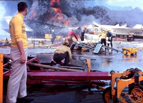 USS FORRESTAL CVA59 US NAVY SHIP PHOTO 29 JULY 1967  