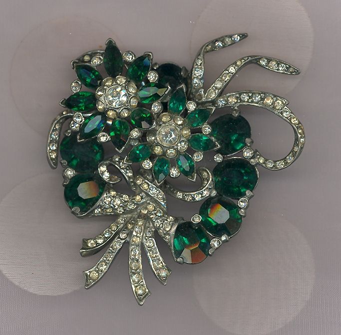 Vintage Emerald Green & Clear Rhinestones Pin / Brooch  