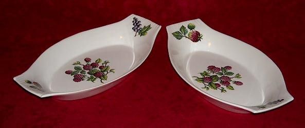 NORSK EGERSUND 2 AUGRATIN DISHES FRUIT DESIGN #8751  