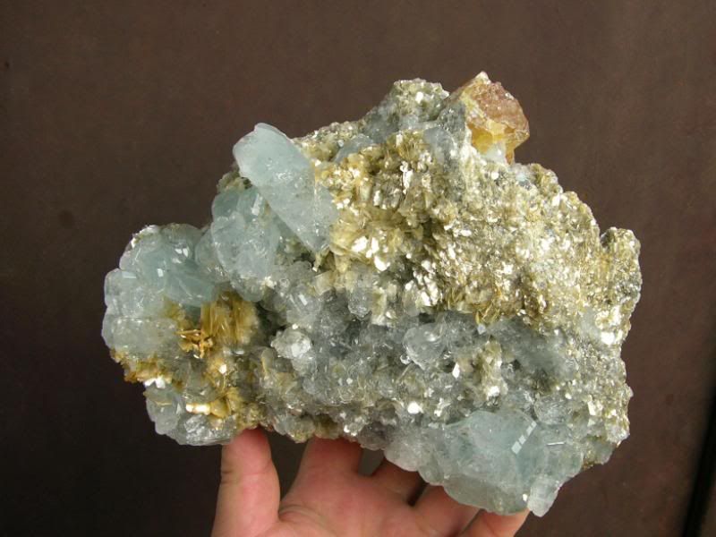 Flower 7.3LB CLEAR BLUE Beryl/Scheelite Crystals,Mica  