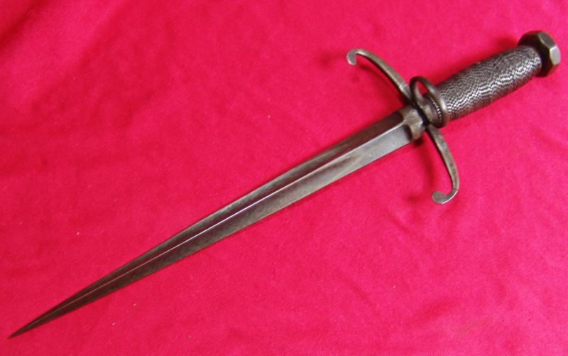 17th century left hand Dagger Dirk Stiletto Knife Plug Bayonet  