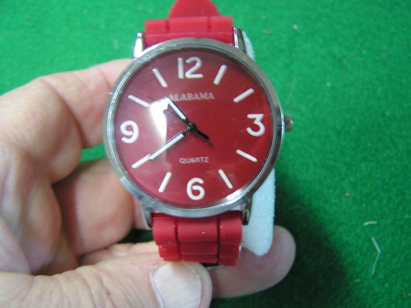 New UNIVERSITY of ALABAMA Quartz Wrist WATCH  