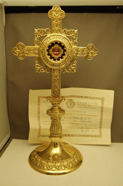 Fine Reliquary w/ relic & Document St. Anne +  