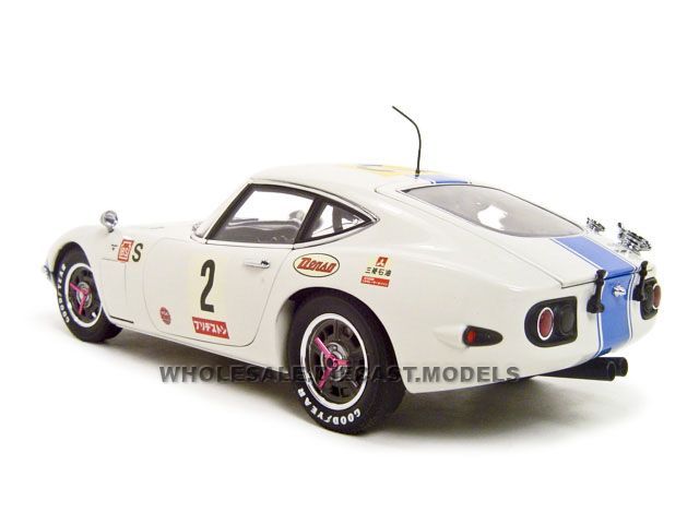 TOYOTA 2000 GT FUJI 1967 #2 118 DIECAST MODEL AUTOART  