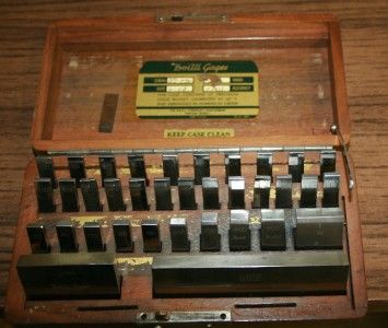 Vintage Doall Gage Block Set in Wood Case  