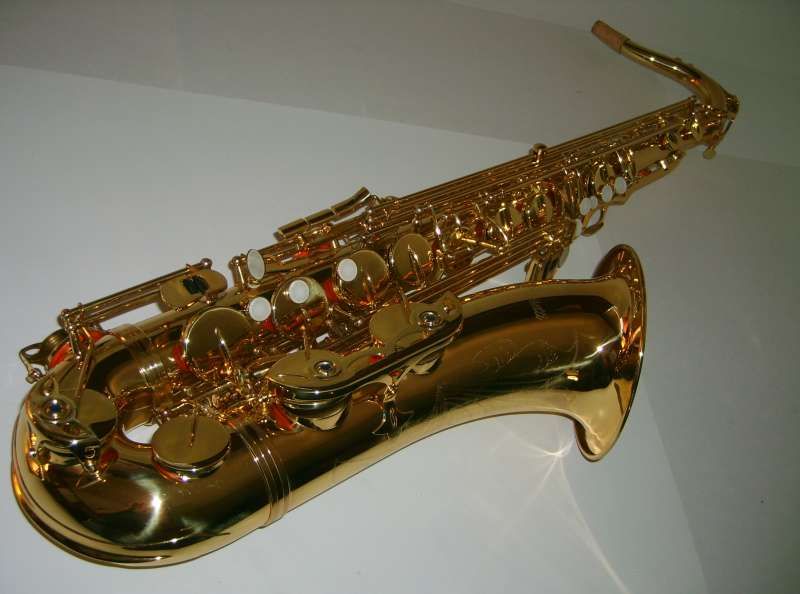 Rosetti Tenor Sax Saxophone, High F#, Yellow Brass CASE  