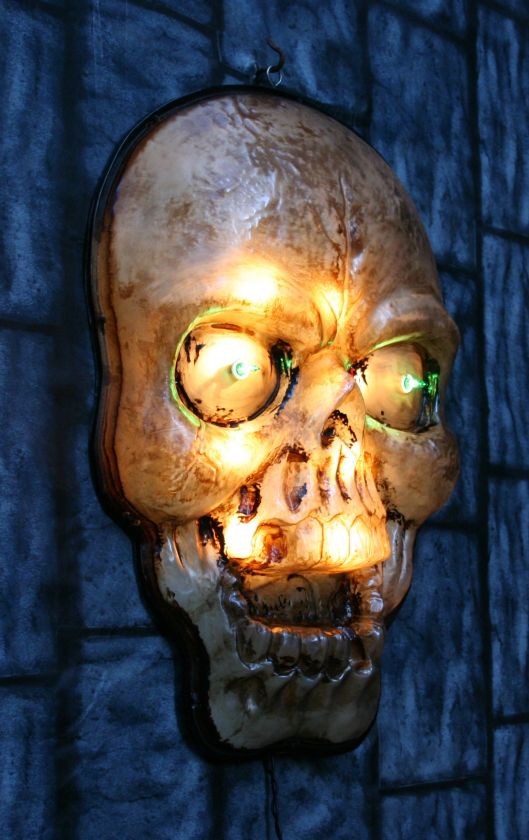   Lighted Indoor/Outdoor SKULL Halloween Light Decoration Prop  